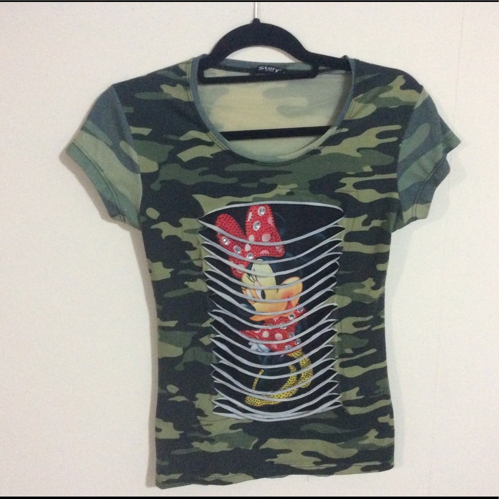 Minnie Mouse medium tee shirt